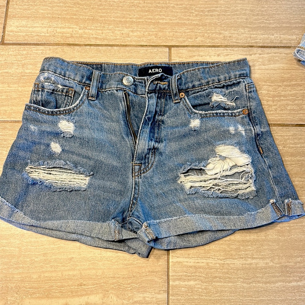 Aero jean shorts, Mom Short Style, worn twice- size 2